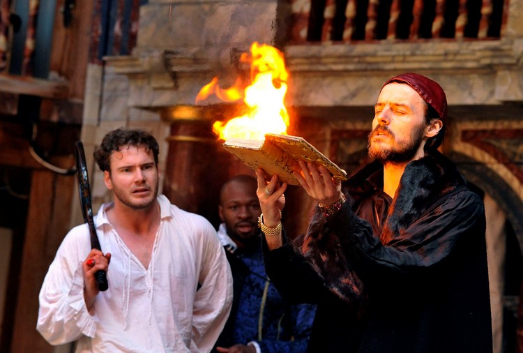 Dr Faustus llega a Film&Arts desde el Shakeaspeare´s Globe Theatre ...